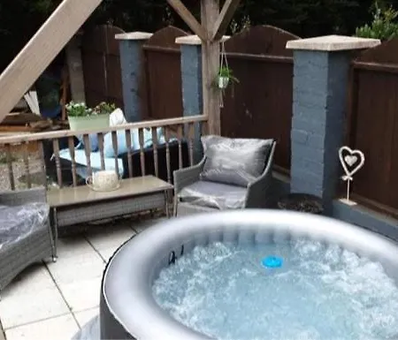 North Self Contained Guest Holiday home Kilkea